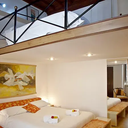 Frescobaldi Apartment